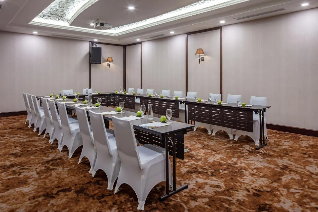 Melia Vinpearl Danang Riverfront